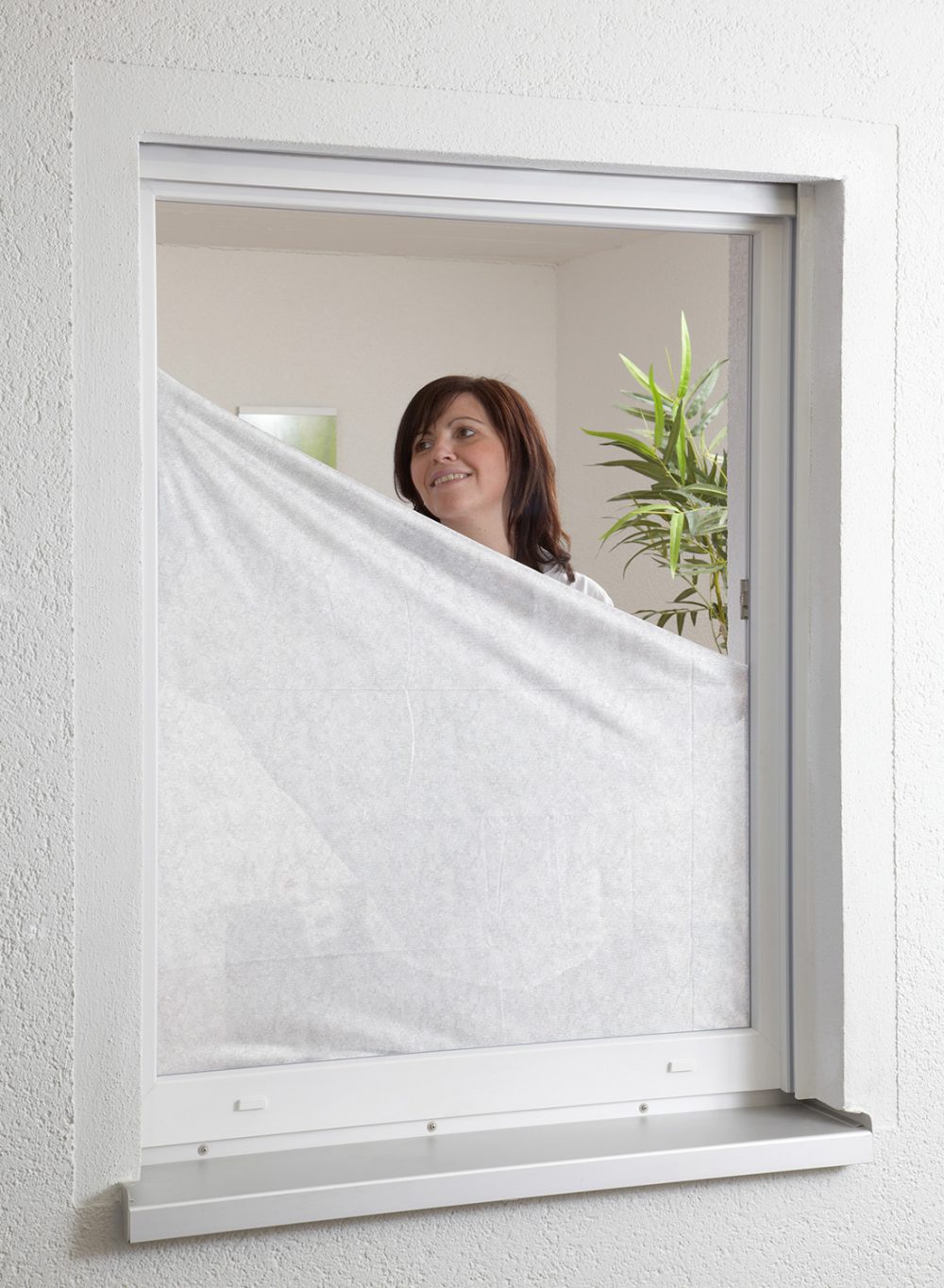 Pollenschutzvlies_für_Fenster_hecht international GmbH