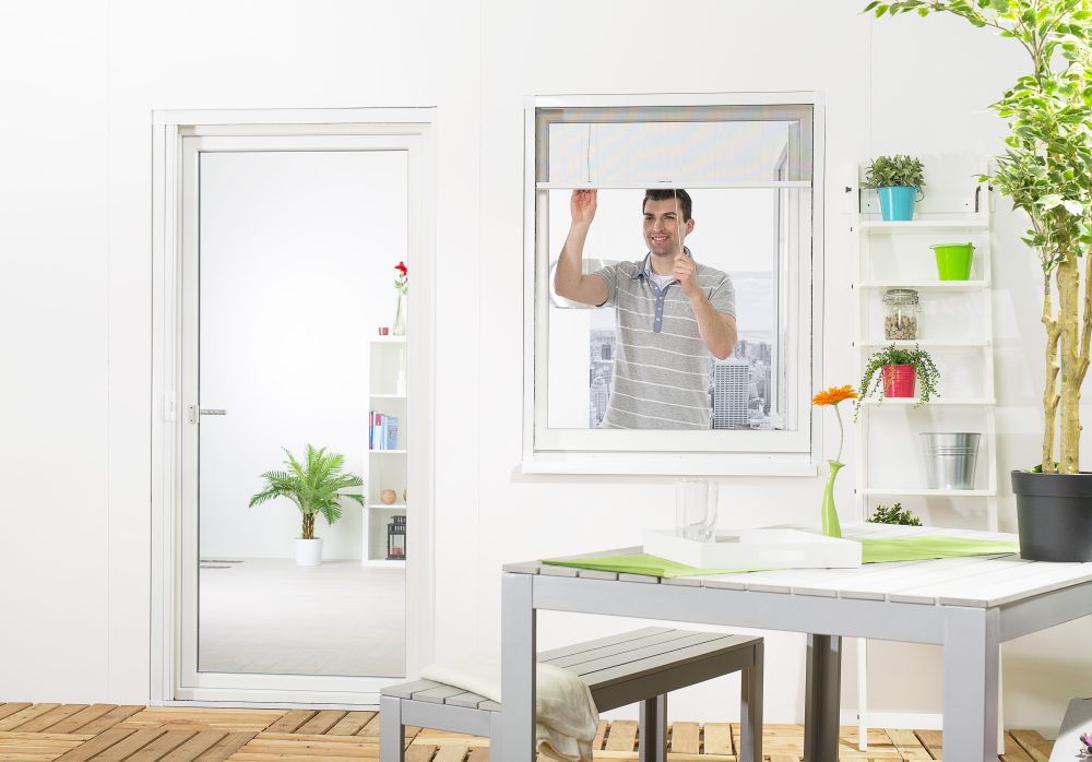 Insektenschutz_Rollo_für_Fenster_Smart hecht international GmbH